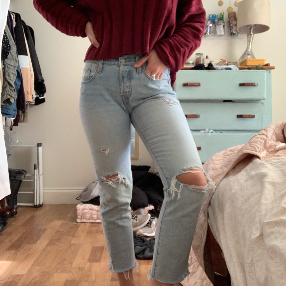Levi’s cropped jeans